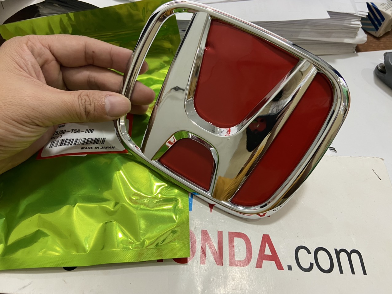 Lô gô trước xe Honda City 2014-2017